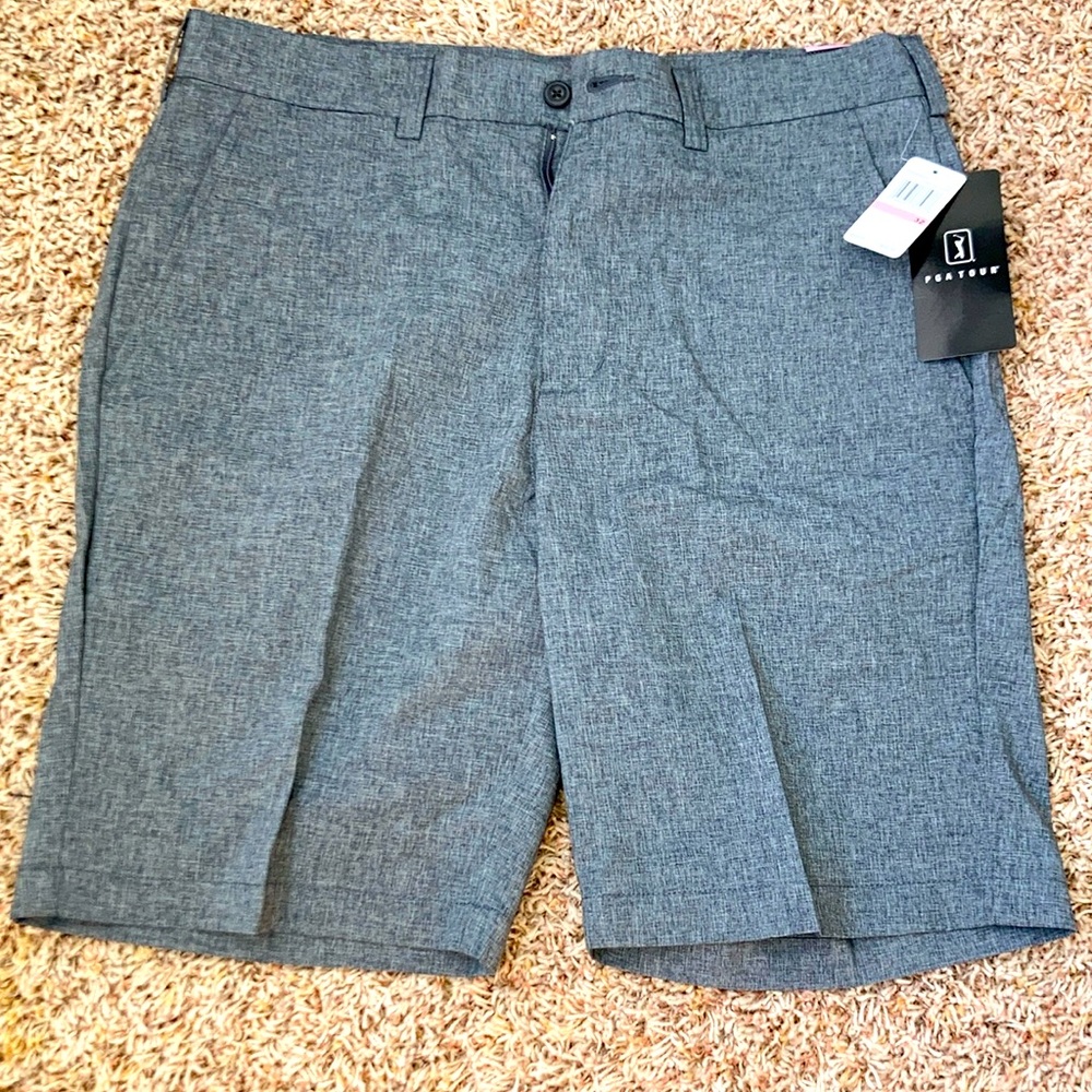 PGA TOUR APPAREL NWT Flat Front Active Waistband Golf Short in grey